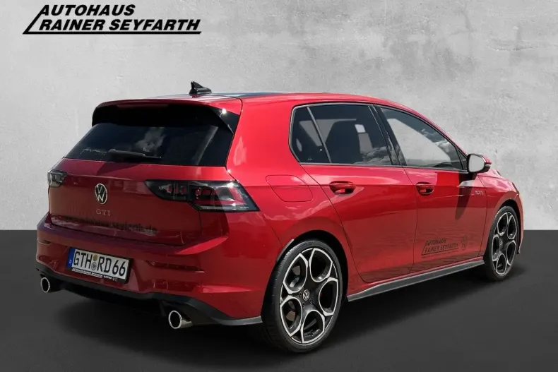 Volkswagen Golf din 2024 cu 19.700 km - oferta VOL111781 - foto 6