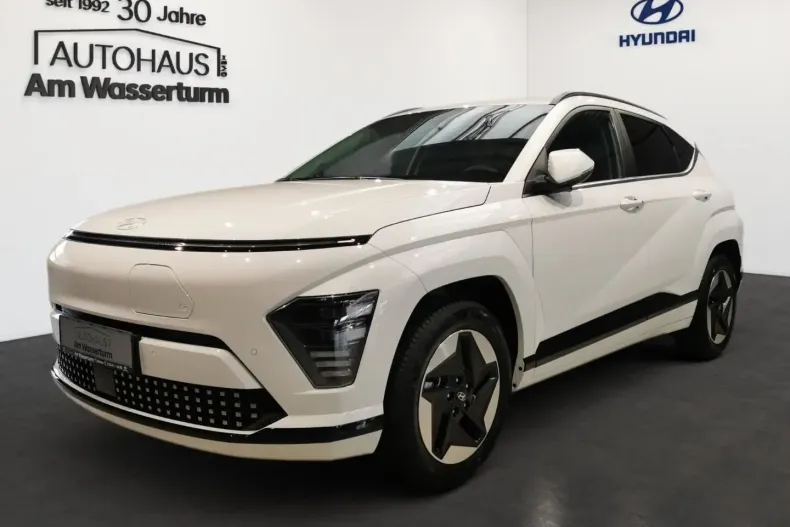 Hyundai KONA Elektro din 2024 cu 9.116 km - oferta HYU111782 - foto 1