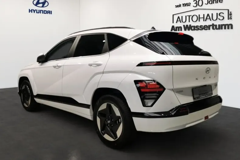 Hyundai KONA Elektro din 2024 cu 9.116 km - oferta HYU111782 - foto 4