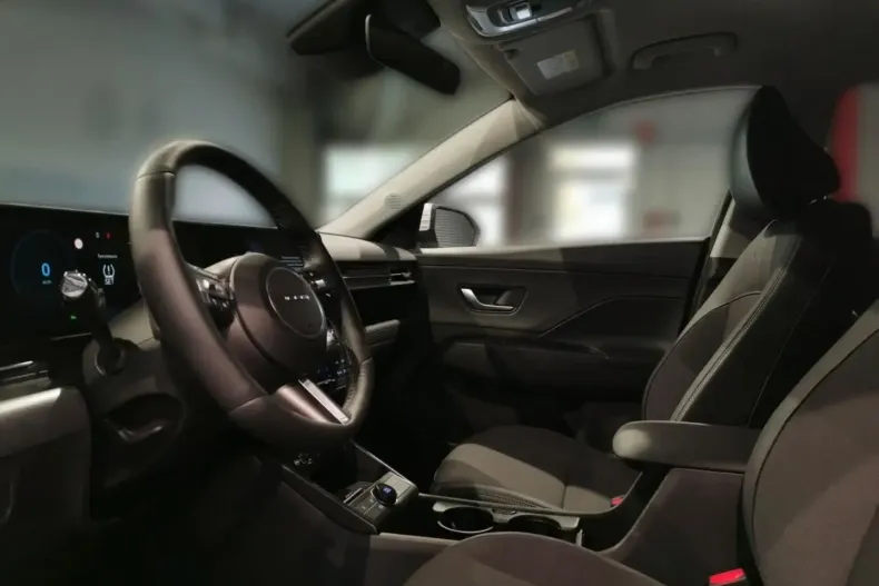 Hyundai KONA Elektro din 2024 cu 9.116 km - oferta HYU111782 - foto 8