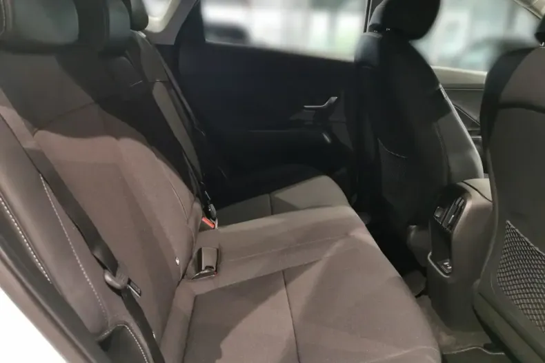 Hyundai KONA Elektro din 2024 cu 9.116 km - oferta HYU111782 - foto 14