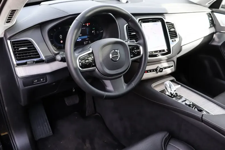 Volvo XC90 din 2024 cu 24.673 km - oferta VOL111784 - foto 4