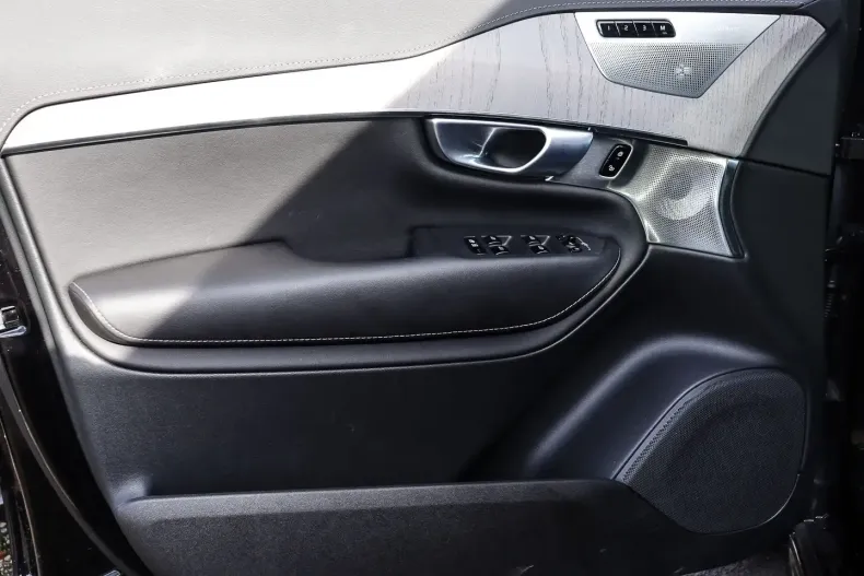 Volvo XC90 din 2024 cu 24.673 km - oferta VOL111784 - foto 10