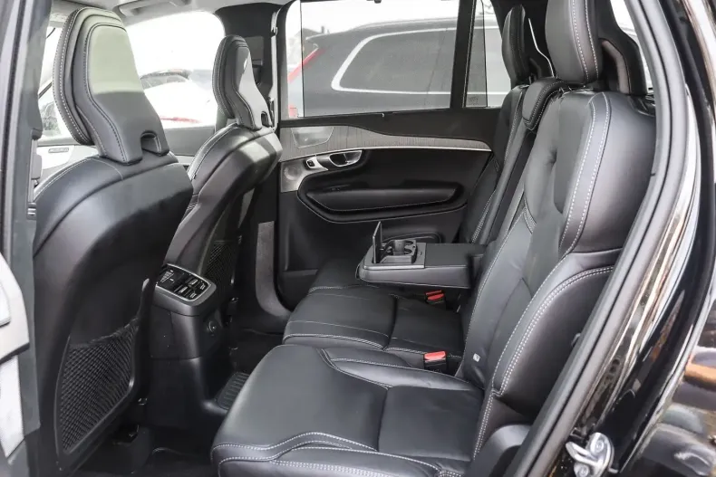 Volvo XC90 din 2024 cu 24.673 km - oferta VOL111784 - foto 15