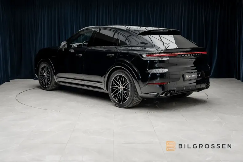 Porsche Cayenne din 2025 cu 12 km - oferta POR111785 - foto 3