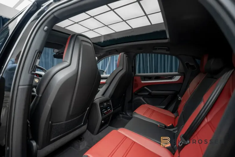 Porsche Cayenne din 2025 cu 12 km - oferta POR111785 - foto 16