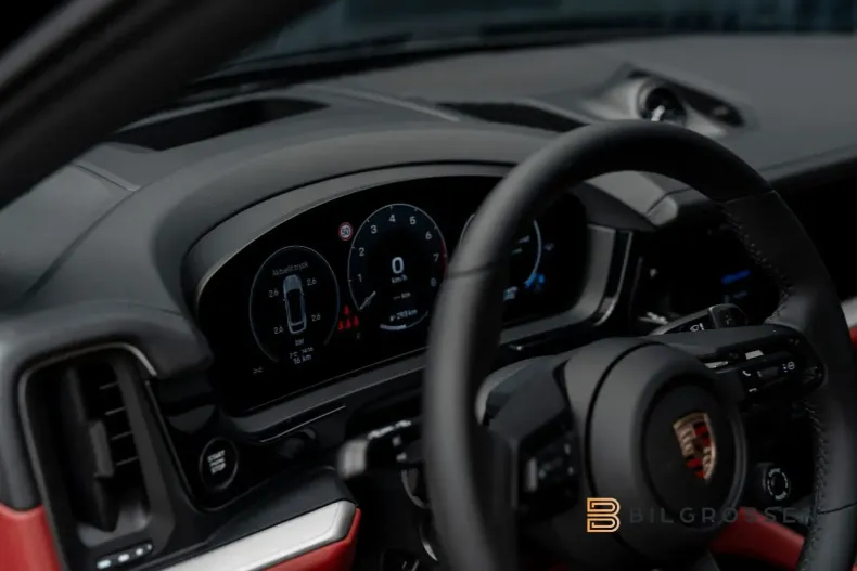 Porsche Cayenne din 2025 cu 12 km - oferta POR111785 - foto 17