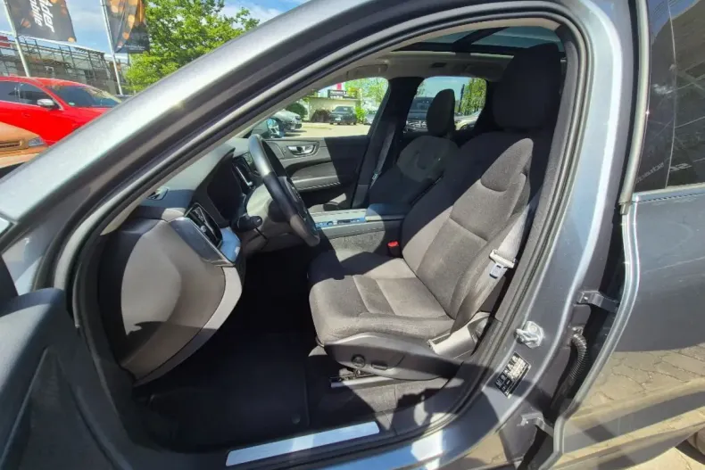 Volvo XC60 din 2021 cu 73.149 km - oferta VOL111787 - foto 6