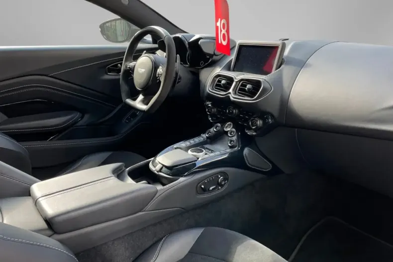 Aston Martin V8 Vantage din 2023 cu 16.200 km - oferta AST111791 - foto 13