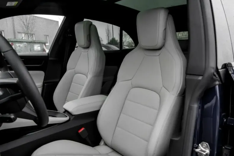 Porsche Macan din 2025 cu 9.500 km - oferta POR111797 - foto 3