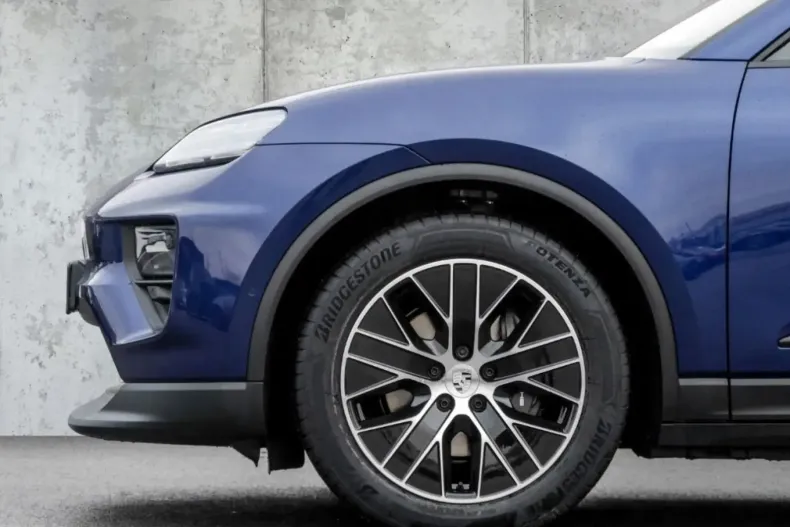 Porsche Macan din 2025 cu 9.500 km - oferta POR111797 - foto 21