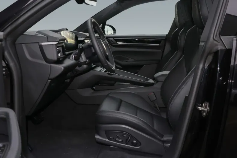 Porsche Macan din 2025 cu 6.500 km - oferta POR111801 - foto 11