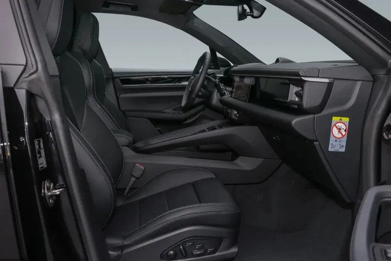 Porsche Macan din 2025 cu 6.500 km - oferta POR111801 - foto 24