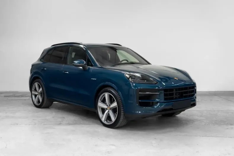 Porsche Cayenne din 2024 cu 33.000 km - oferta POR111803 - foto 1