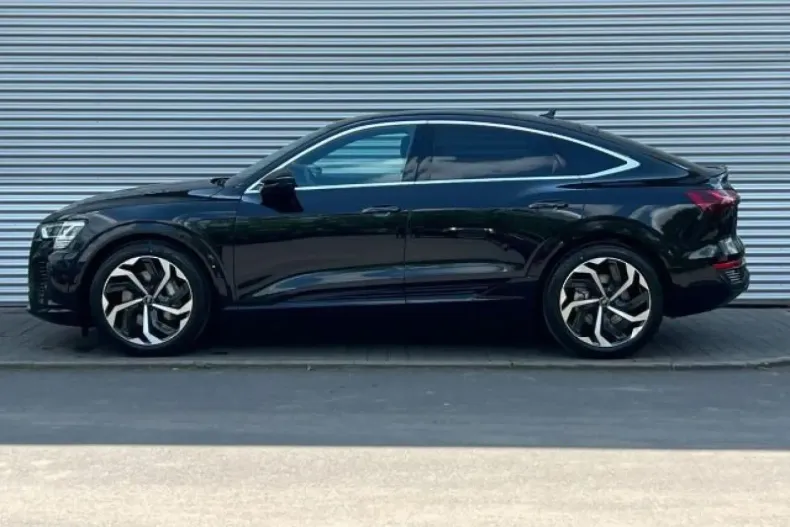 Audi Q8 e-tron din 2023 cu 32.000 km - oferta AUD111806 - foto 3