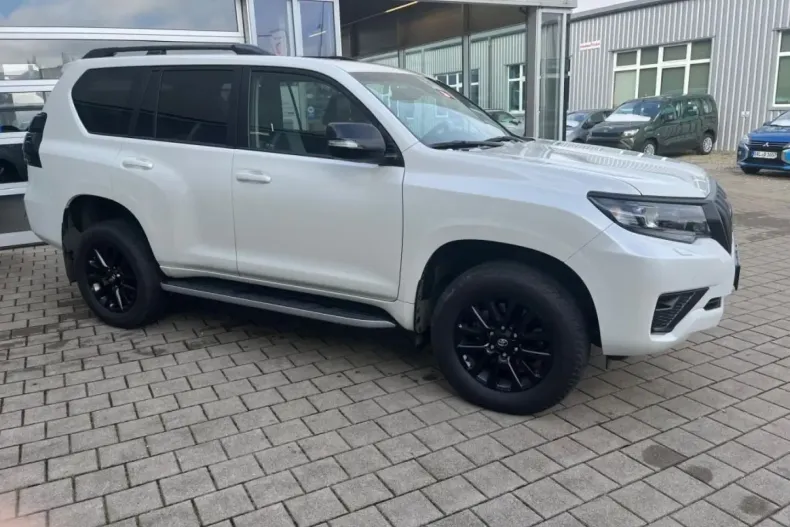 Toyota Land Cruiser din 2023 cu 39.859 km - oferta TOY111807 - foto 2