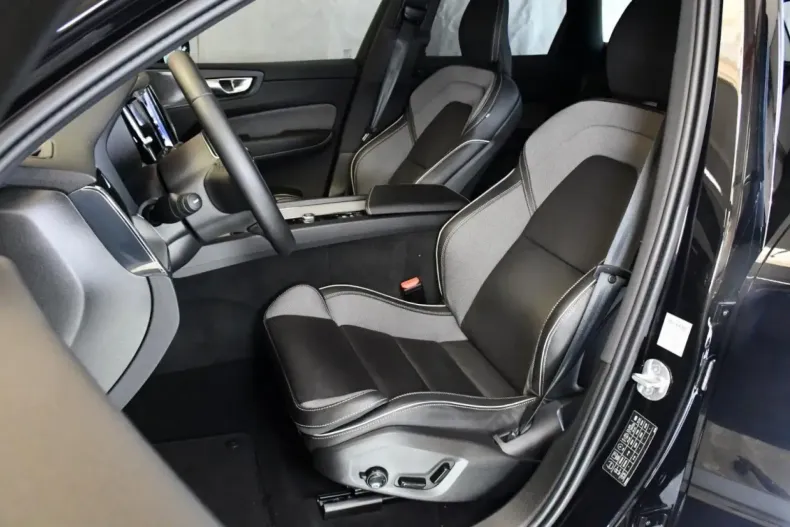 Volvo XC60 din 2024 cu 37.500 km - oferta VOL111808 - foto 14