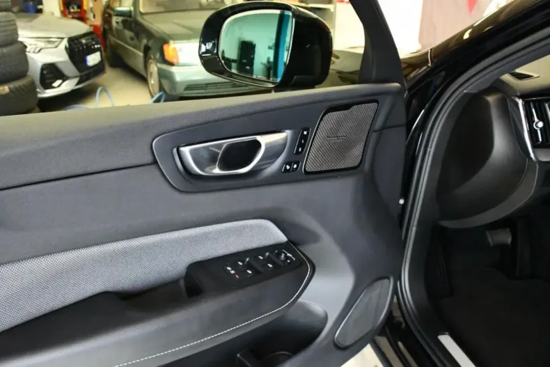 Volvo XC60 din 2024 cu 37.500 km - oferta VOL111808 - foto 15