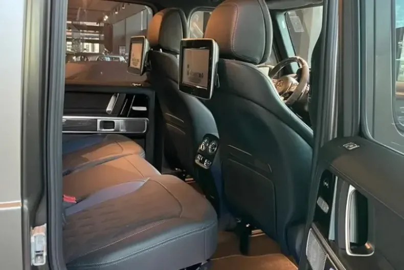 Mercedes-Benz G 63 AMG din 2022 cu 7.800 km - oferta MER111815 - foto 8