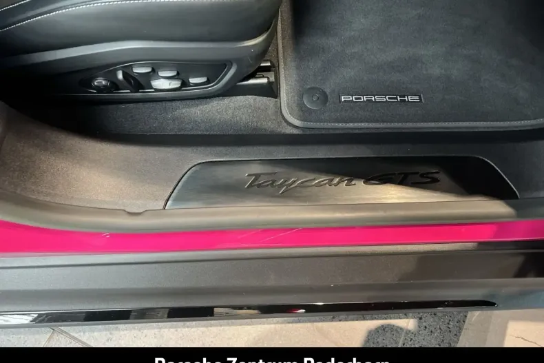 Porsche Taycan din 2023 cu 11.000 km - oferta POR111816 - foto 26