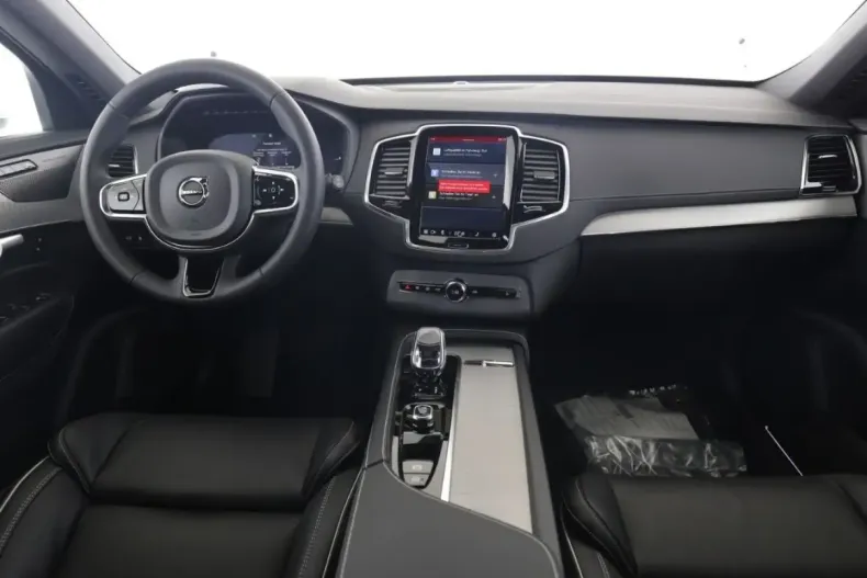 Volvo XC90 din 2024 cu 13.551 km - oferta VOL111818 - foto 6