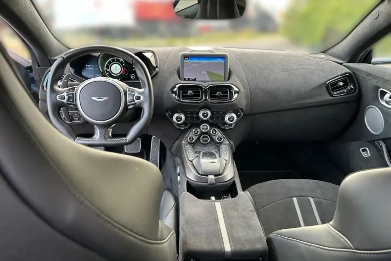 Aston Martin V8 Vantage din 2021 cu 27.000 km - oferta AST111822 - foto 13