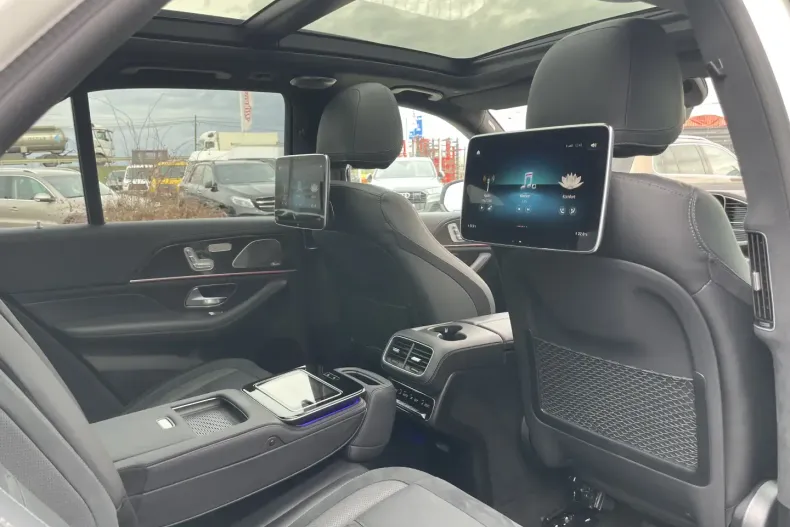 Mercedes-Benz GLE 63 AMG din 2021 cu 27.200 km - oferta MER111824 - foto 8