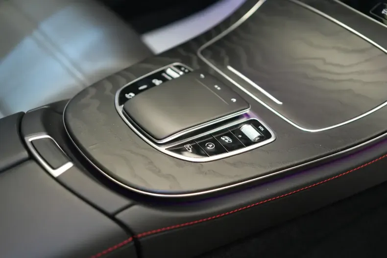 Mercedes-Benz E 53 AMG din 2022 cu 52.000 km - oferta MER111826 - foto 25