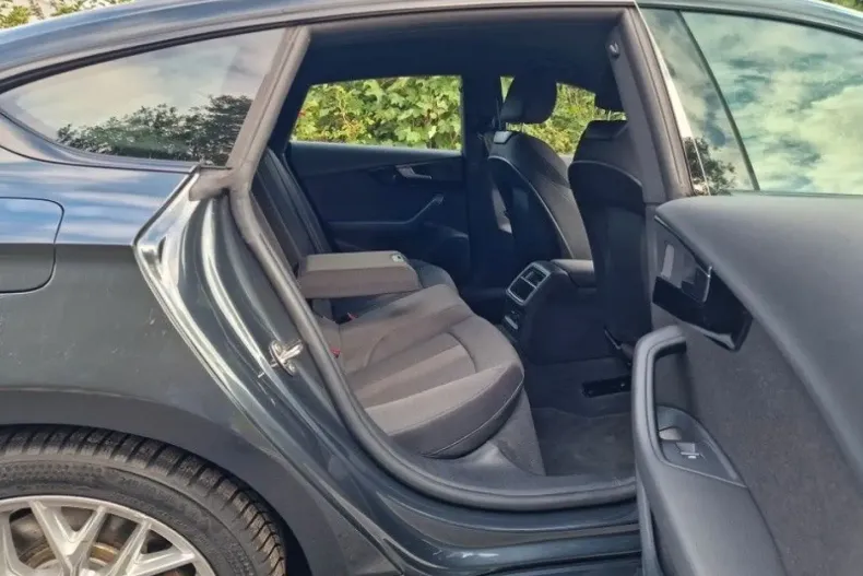 Audi A5 din 2022 cu 72.945 km - oferta AUD111863 - foto 12