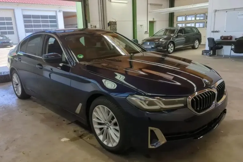 BMW 520 din 2022 cu 68.440 km - oferta BMW111864 - foto 1