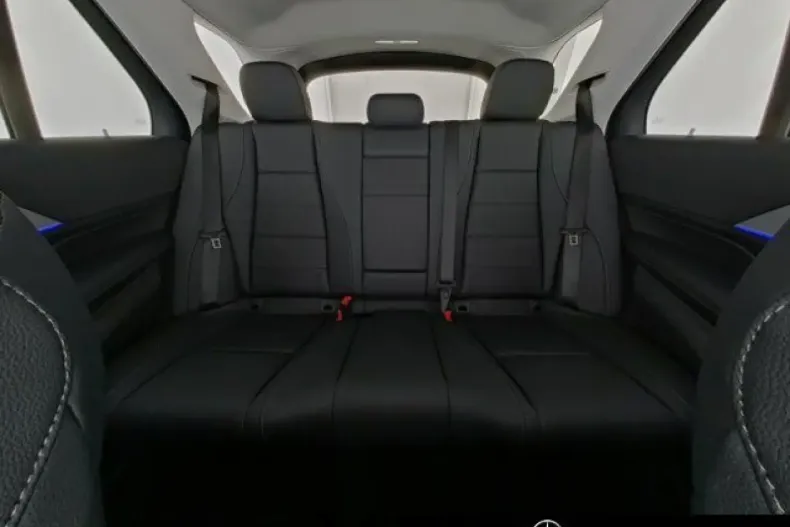 Mercedes-Benz GLE 450 din 2024 cu 10.707 km - oferta MER111883 - foto 9