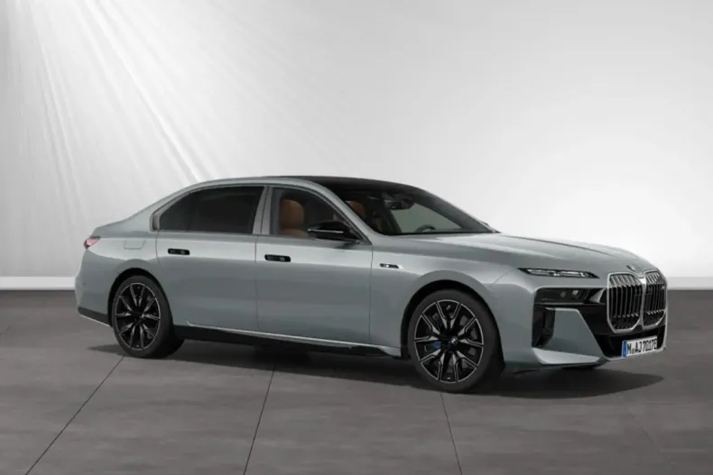 BMW M760 din 2024 cu 8.800 km - oferta BMW111891 - foto 1