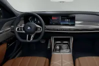 BMW M760 din 2024 cu 8.800 km - oferta BMW111891 - foto 5