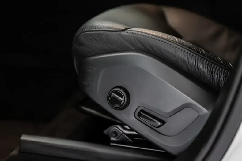 Volvo XC60 din 2021 cu 37.000 km - oferta VOL111894 - foto 17