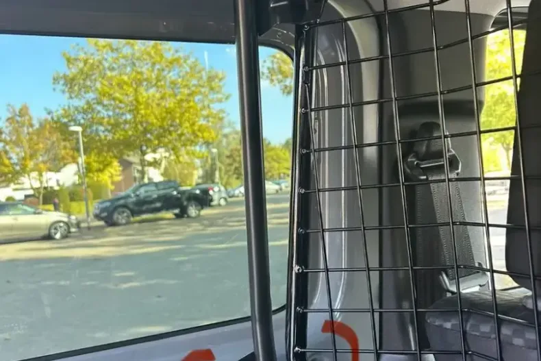 Suzuki Jimny din 2024 cu 9.442 km - oferta SUZ111901 - foto 7