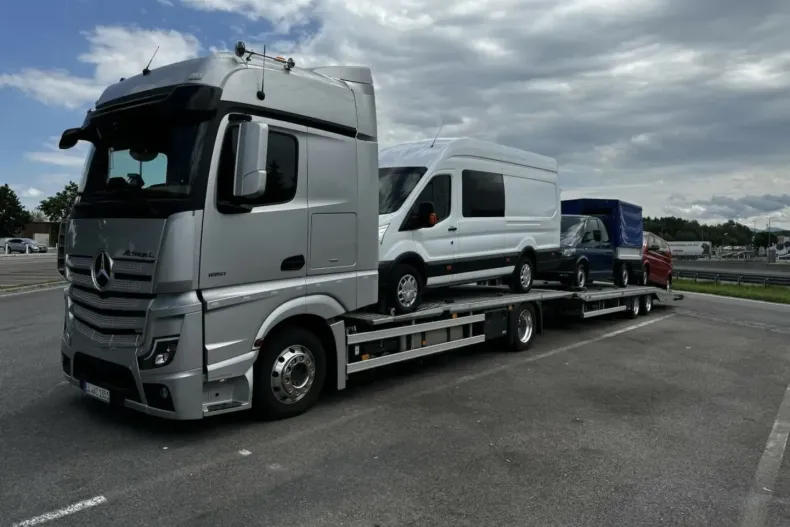 Mercedes-Benz G 500 din 2024 cu 6.704 km - oferta MER111902 - foto 32