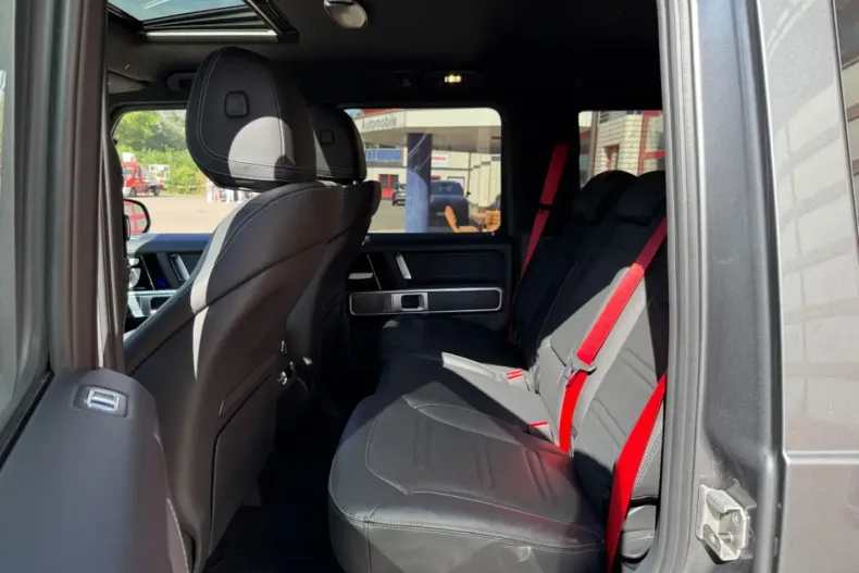 Mercedes-Benz G 450 din 2024 cu 9.800 km - oferta MER111903 - foto 14