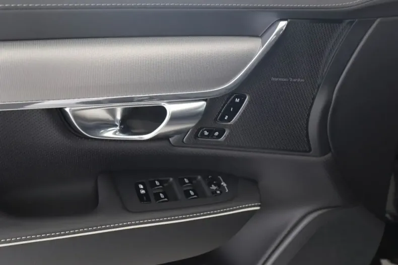 Volvo S90 din 2024 cu 26.470 km - oferta VOL111906 - foto 11