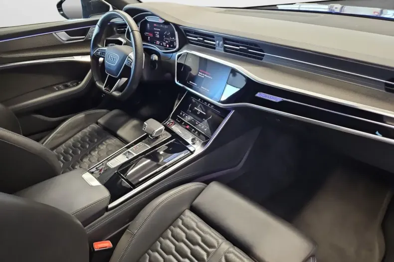 Audi RS6 din 2022 cu 86.720 km - oferta AUD111909 - foto 10