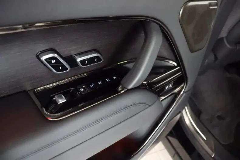 Land Rover Range Rover din 2024 cu 48.500 km - oferta LAN111917 - foto 25