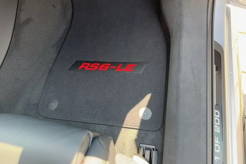 Audi RS6 din 2024 cu 3.700 km - oferta AUD111920 - foto 19