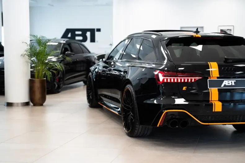 Audi RS6 din 2022 cu 59.912 km - oferta AUD111924 - foto 4