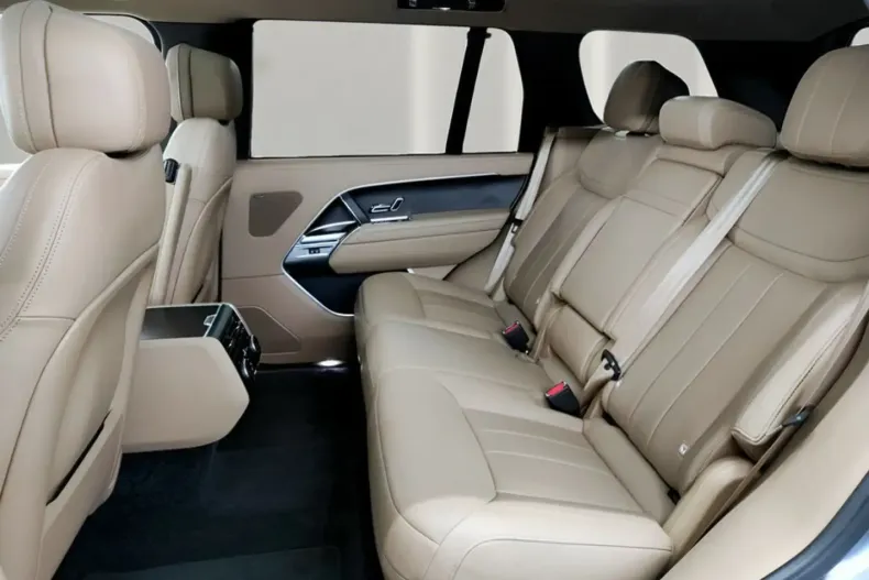 Land Rover Range Rover din 2023 cu 24.423 km - oferta LAN111926 - foto 14