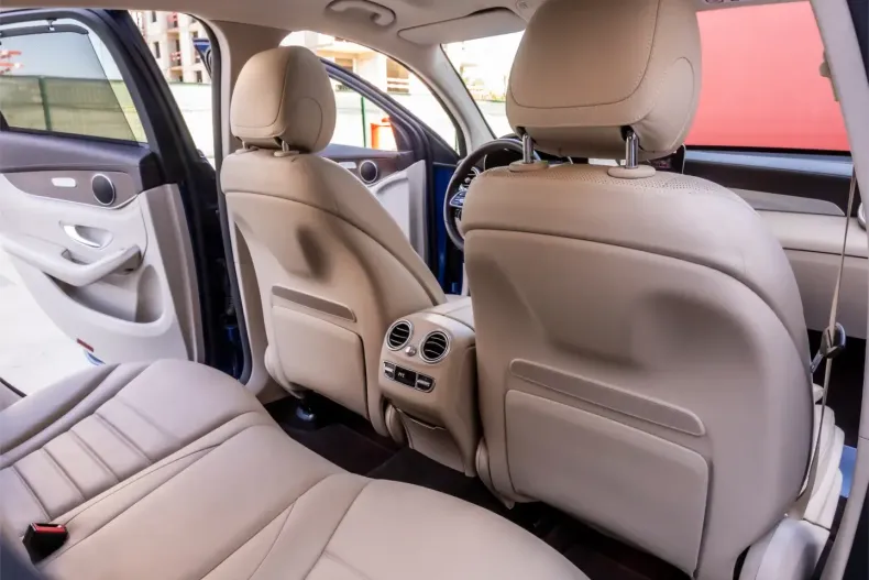 Mercedes-Benz GLC 300 din 2022 cu 100.000 km - oferta MER111931 - foto 16