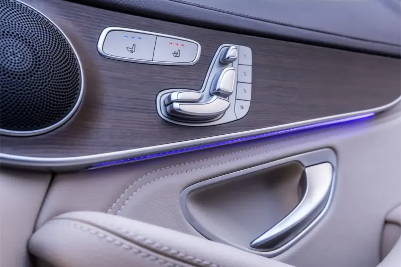 Mercedes-Benz GLC 300 din 2022 cu 100.000 km - oferta MER111931 - foto 25