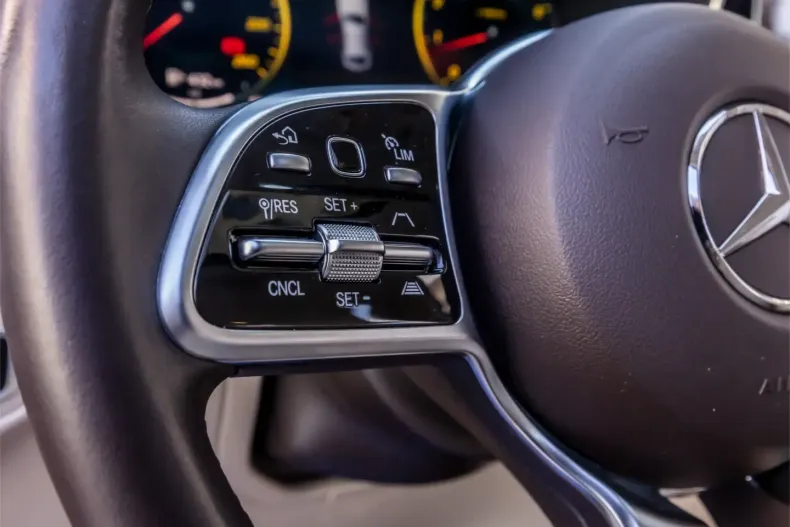 Mercedes-Benz GLC 300 din 2022 cu 100.000 km - oferta MER111931 - foto 28