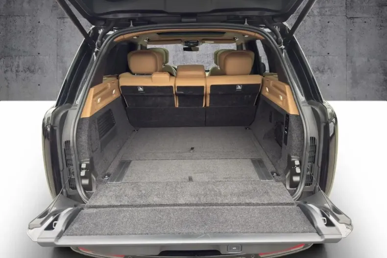 Land Rover Range Rover din 2024 cu 24.900 km - oferta LAN111932 - foto 9