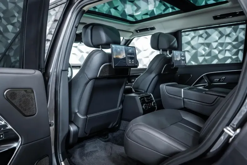 Land Rover Range Rover din 2024 cu 17.000 km - oferta LAN111933 - foto 14