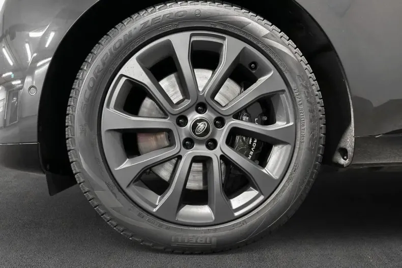 Land Rover Range Rover din 2024 cu 14.500 km - oferta LAN111934 - foto 9