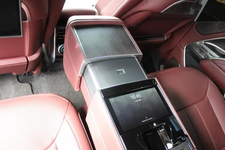 Land Rover Range Rover din 2025 cu 9.500 km - oferta LAN111935 - foto 18